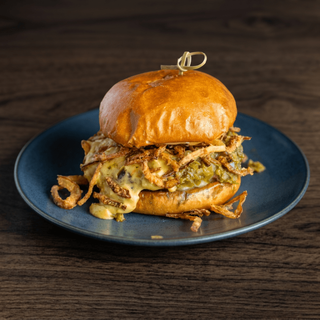 CHILI CRUNCH BURGER